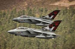 开云体育中国-平行宇宙的篮球峰会，当多伦多猛龙打穿山西汾酒