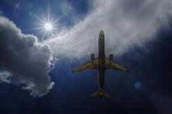 开云体育-降维打击！詹姆斯化身重装坦克，浙江男篮防线遭全面碾压