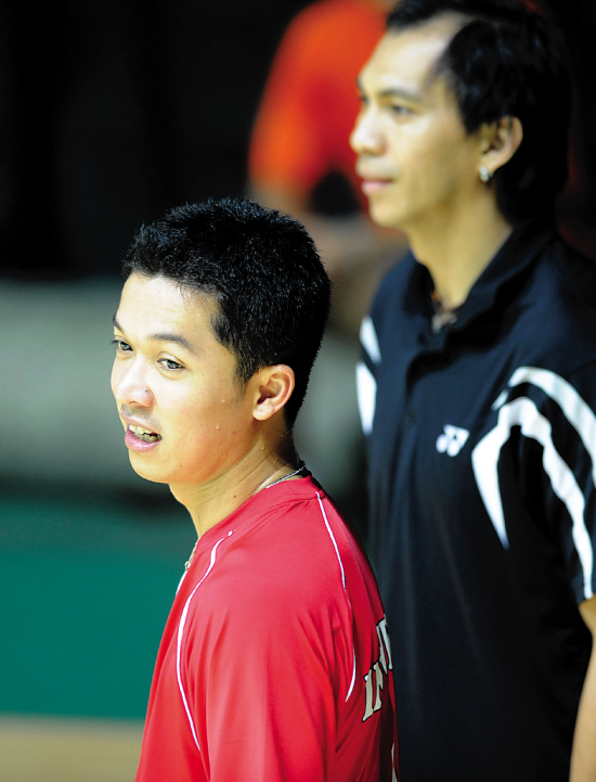 包含英格兰羽毛球队鏖战泰国羽毛球队,陶菲克完成帽子戏法的词条 包含英格兰羽毛球队鏖战泰国羽毛球队,陶菲克完成帽子戏法的词条