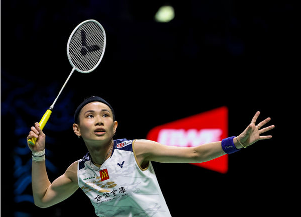 包含泰国羽毛球队血洗印尼羽毛球队，马琳三分雨点燃全场的词条