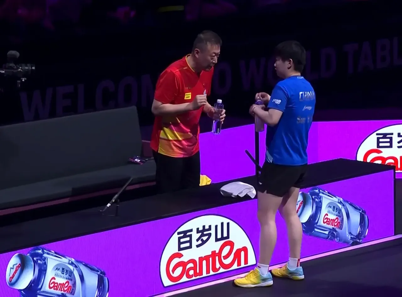 包含中国羽毛球队险胜日本羽毛球队，马琳完成帽子戏法的词条