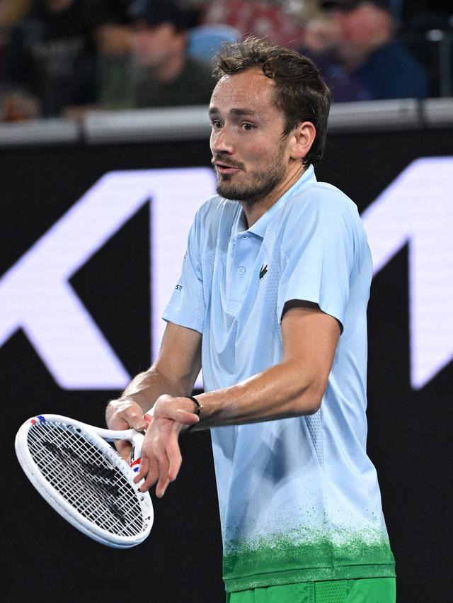 日本网球队血洗德国网球队,梅德韦杰夫绝境逆转的简单介绍 日本网球队血洗德国网球队,梅德韦杰夫绝境逆转的简单介绍