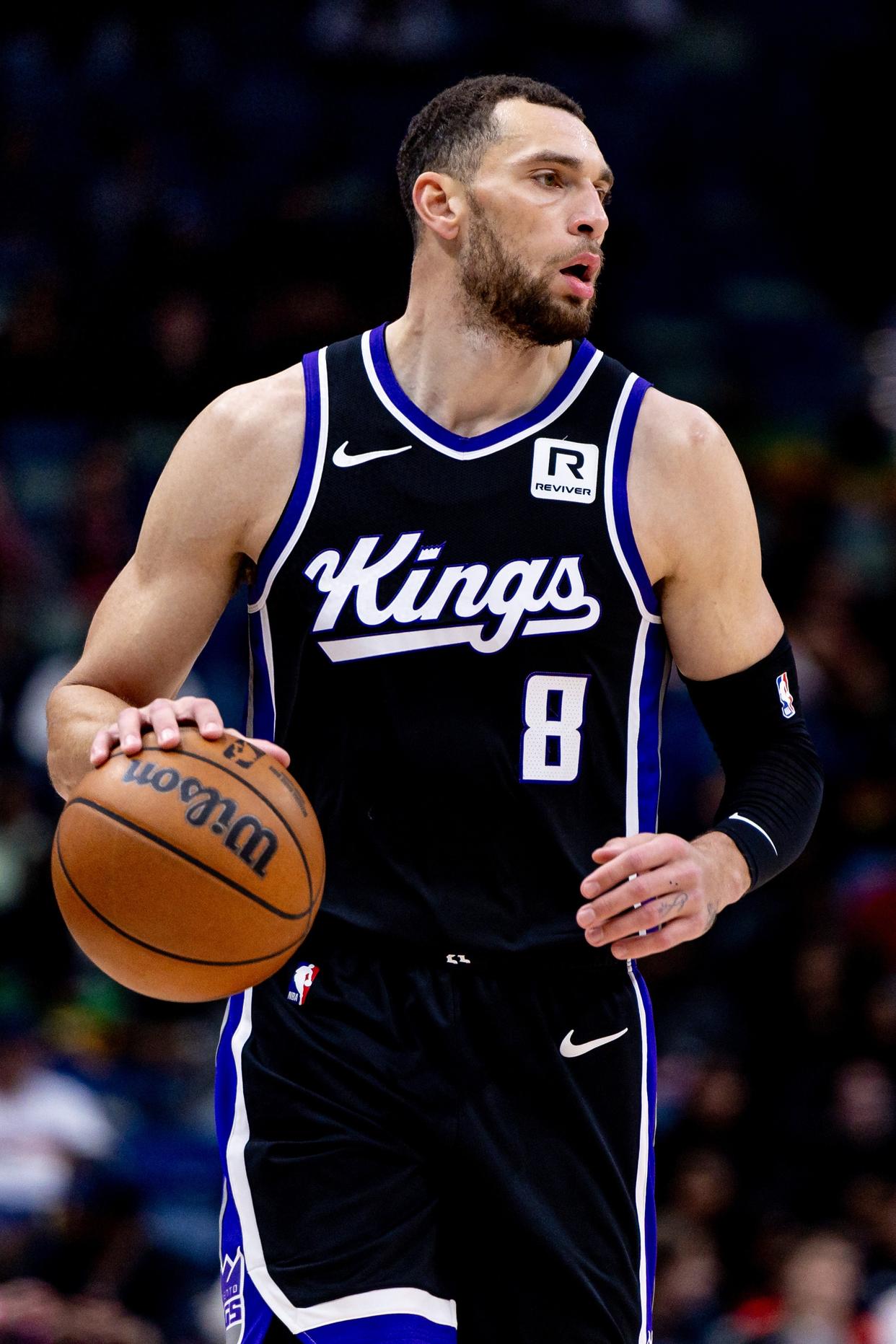 尼日利亚男篮鏖战灰熊，萨博尼斯一己之力扛起全队