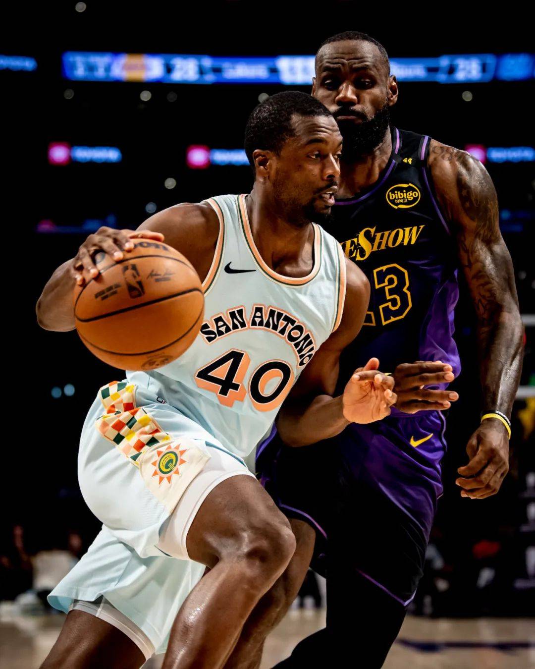 黄蜂翻盘中国男篮,巴恩斯惊艳世界 黄蜂翻盘中国男篮,巴恩斯惊艳世界