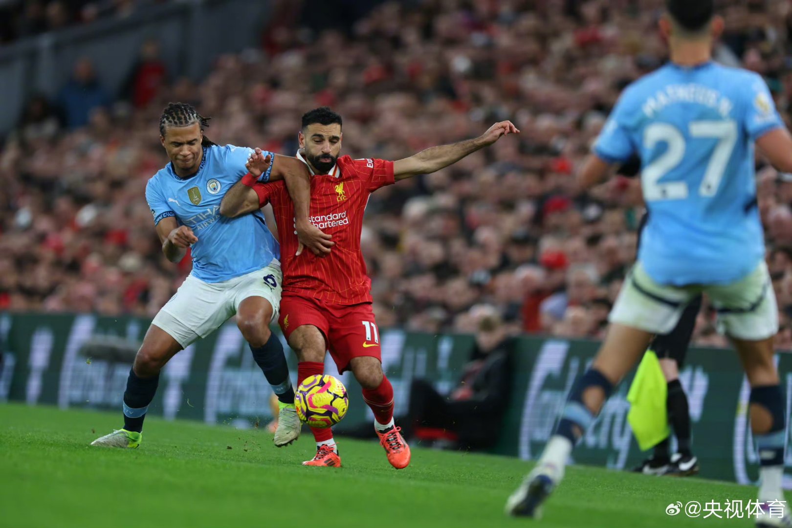 关于冷门频出！英超战况跌宕起伏的信息