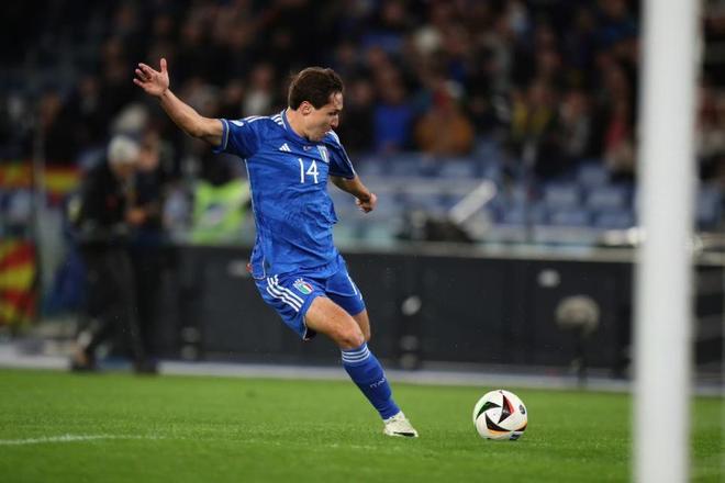 巴西险胜波兰，若日尼奥点燃赛场