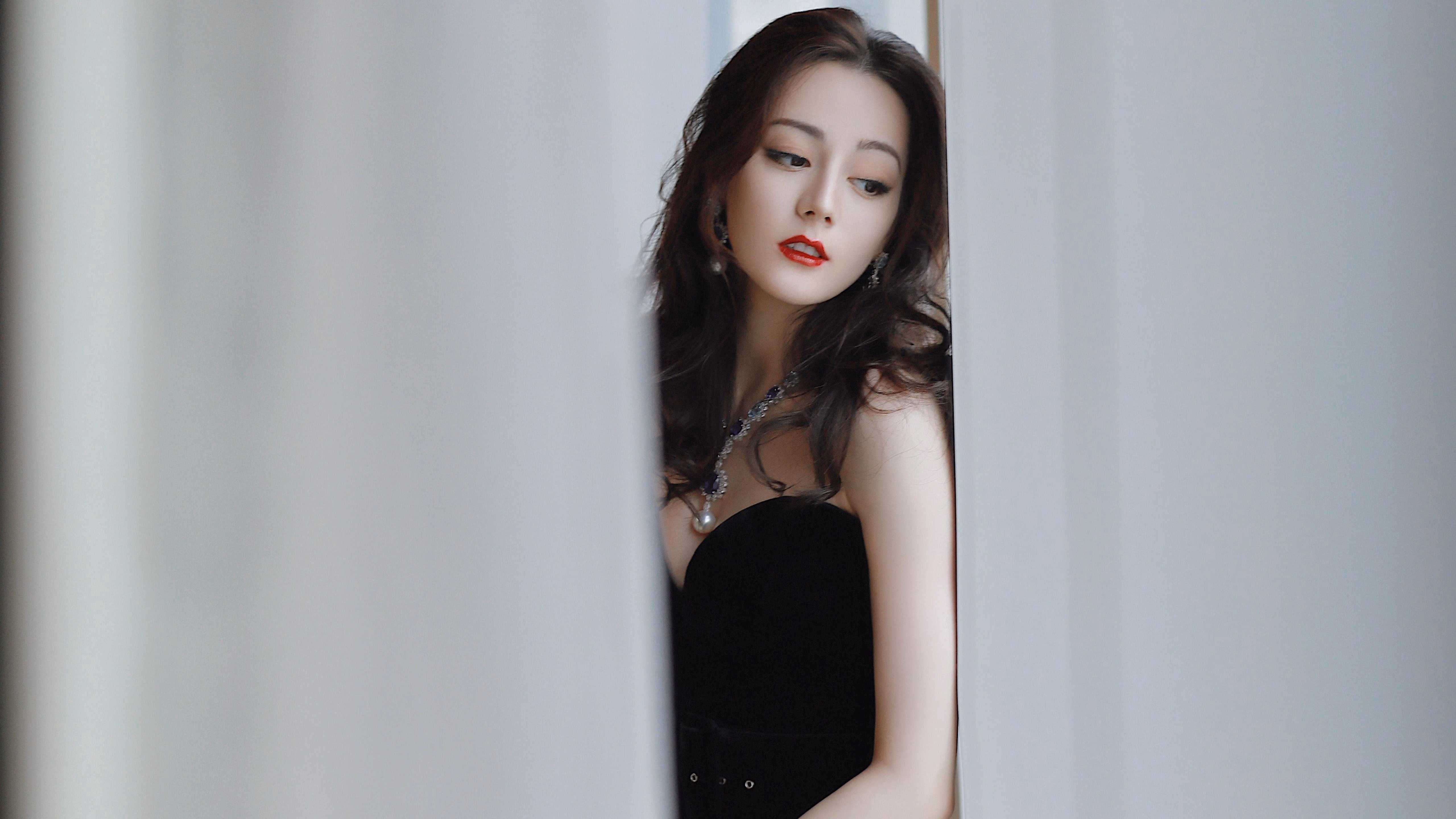 冰剑与火羽,当团队完胜与个体炽烈相遇