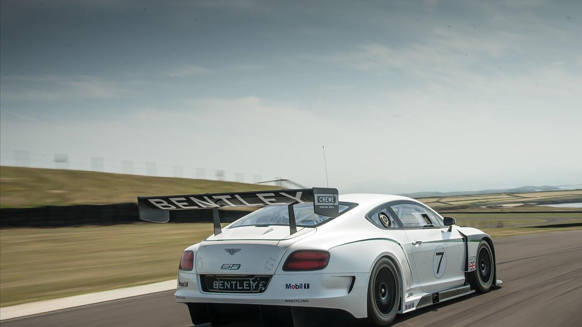 尼克斯用节奏交响乐击沉快船,杜兰特末节死神降临贡献制胜演出