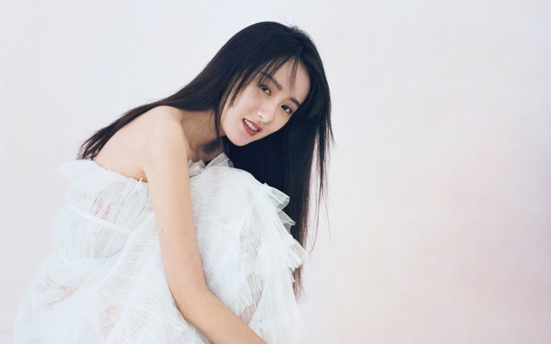 双面神的面孔，当阿尔瓦雷斯爆发，映照乌克兰绝杀德国的战争隐喻